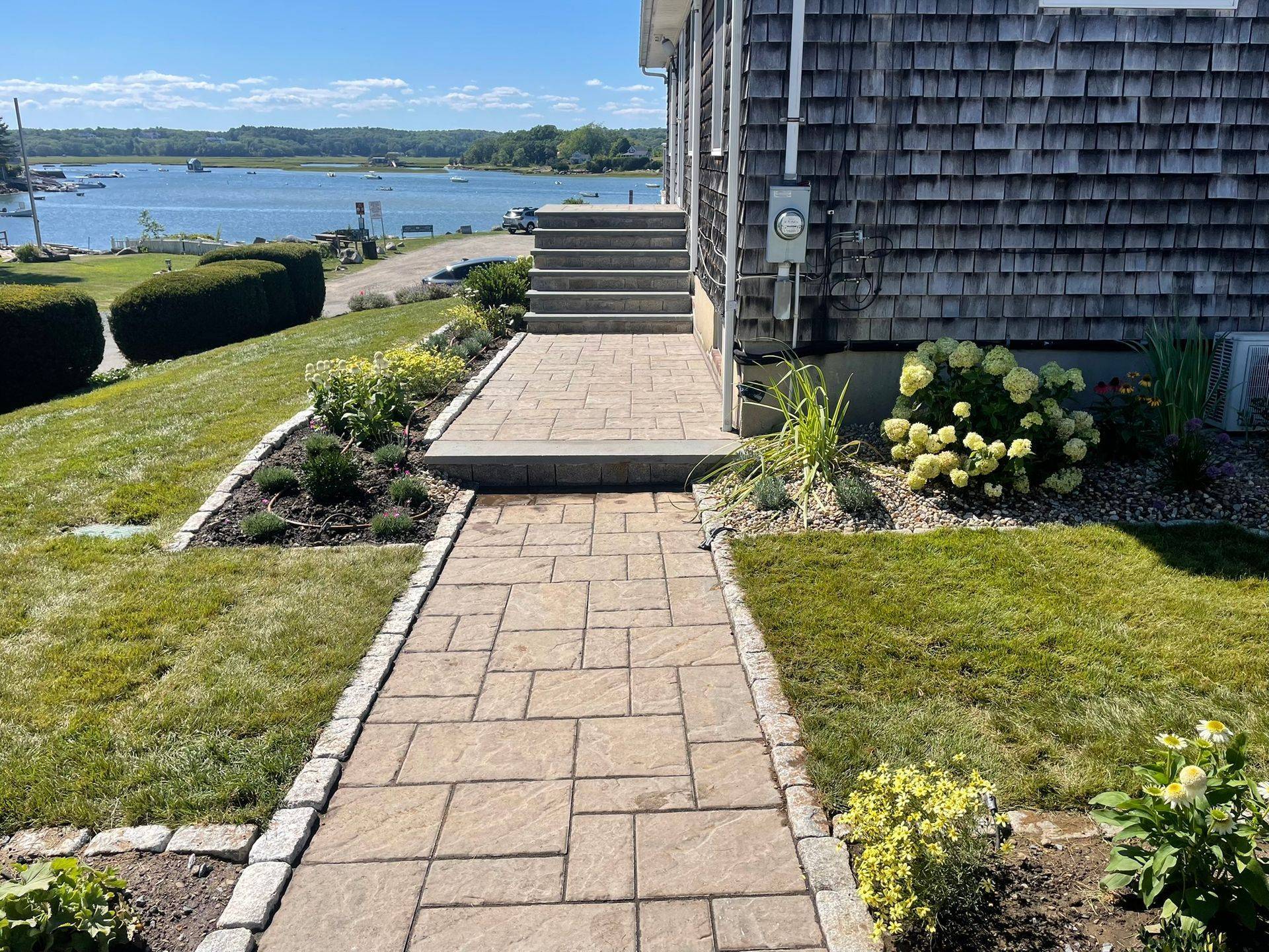 Walkway 1920w